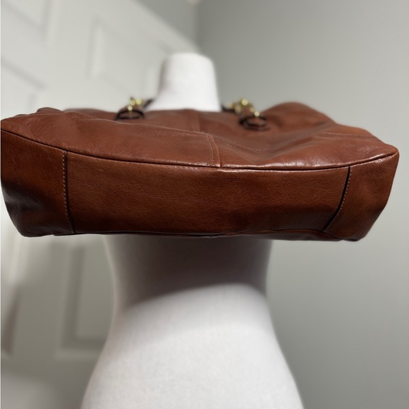 Coach Chelsea Jayden in Tan Leather, circa 2011 - Picture 9 of 15